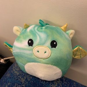 5 inch dragon mystery squishmallow🐉